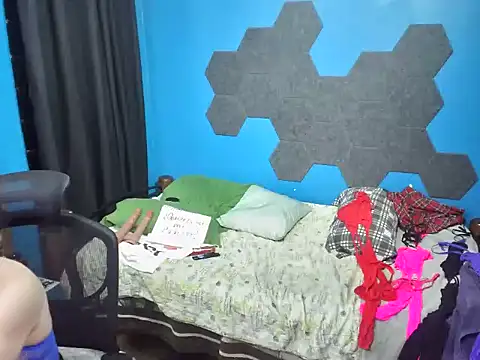 MachoPutito online show from 09-27-25, 05:23