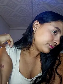 Kim roussee online show from 04-25-26, 04:04