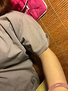 Snapshot of -Vaci- chatting on 04-03-26, 03:32 -Vaci- online show from 04-03-26, 03:32
