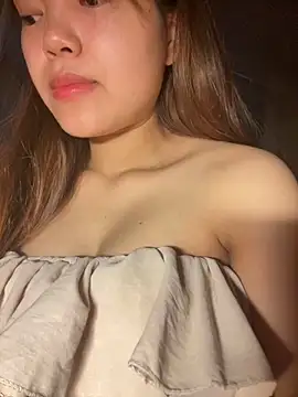 Snapshot of -Vaci- chatting on 05-13-26, 01:14 -Vaci- online show from 05-13-26, 01:14
