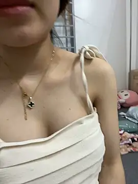 Snapshot of -Vaci- chatting on 05-26-26, 02:35 -Vaci- online show from 05-26-26, 02:35