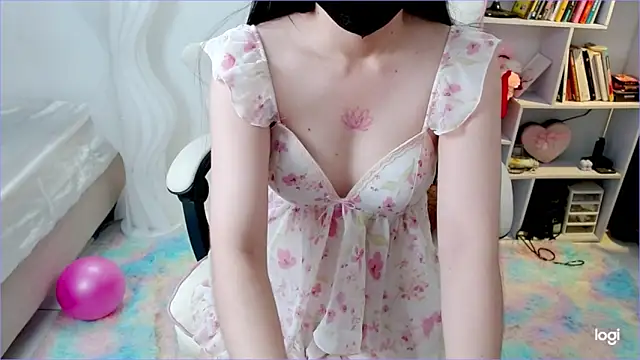 Mie Mie21 online show from 04-10-26, 01:44