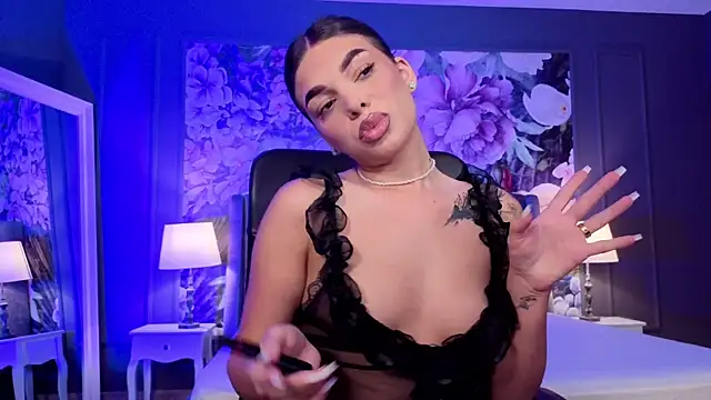 Snapshot of Lexi__Vicious chatting on 07-10-26, 03:33 Lexi Vicious online show from 07-10-26, 03:33
