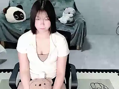 Snapshot of YangYang--baby chatting on 04-06-26, 04:52 YangYang--baby online show from 04-06-26, 04:52