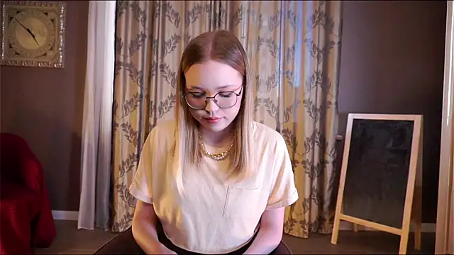 JeaneNordenn online show from 03-31-26, 01:11