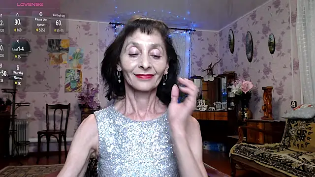 Snapshot of Shooting-Star- chatting on 05-25-26, 06:47 Shooting-Star- online show from 05-25-26, 06:47