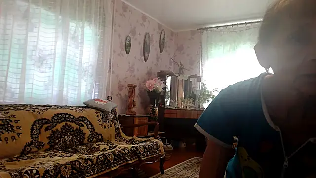 Snapshot of Shooting-Star- chatting on 06-09-26, 02:39 Shooting-Star- online show from 06-09-26, 02:39