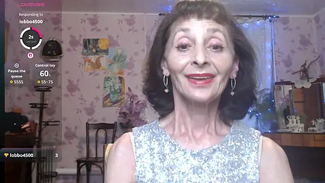 Snapshot of Shooting-Star- chatting on 06-17-26, 05:25 Shooting-Star- online show from 06-17-26, 05:25