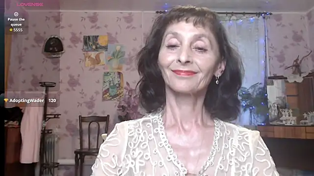 Snapshot of Shooting-Star- chatting on 06-21-26, 04:53 Shooting-Star- online show from 06-21-26, 04:53