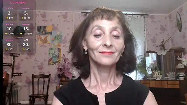 Snapshot of Shooting-Star- chatting on 06-26-26, 03:38 Shooting-Star- online show from 06-26-26, 03:38