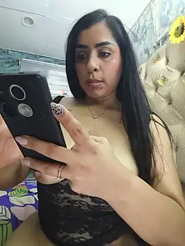 Snapshot of val_eria chatting on 06-08-26, 01:28 val eria online show from 06-08-26, 01:28