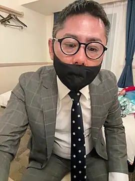 Snapshot of RYUICHI_1919 chatting on 05-29-26, 11:19 RYUICHI 1919 online show from 05-29-26, 11:19