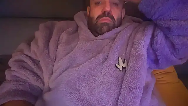 Snapshot of pirulomadrid79 chatting on 03-30-26, 02:23 pirulomadrid79 online show from 03-30-26, 02:23