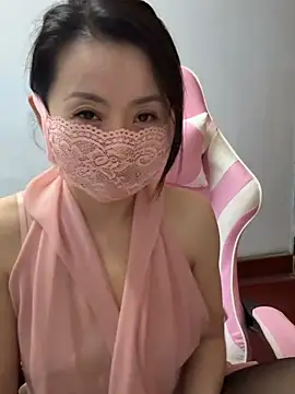 xiaxia-2026 online show from 04-15-26, 10:44