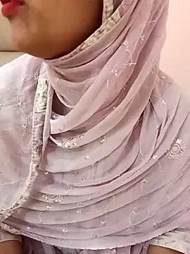 Snapshot of Miss_Noor__ chatting on 03-29-26, 07:08 Miss Noor online show from 03-29-26, 07:08