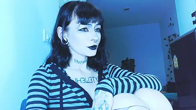 H3xD0ll online show from 04-04-26, 11:24