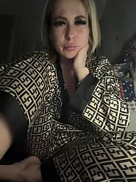 peach widow online show from 04-10-26, 07:51