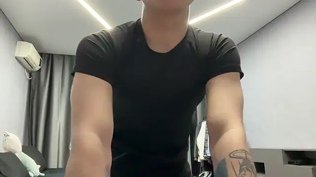 MaxWoolf online show from 04-14-26, 04:35