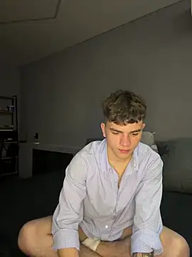 MaxWoolf online show from 04-30-26, 05:19
