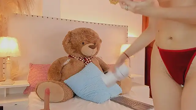 Snapshot of madisson__Stone chatting on 06-01-26, 11:39 madisson Stone online show from 06-01-26, 11:39