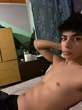 Snapshot of AgusTr chatting on 03-30-26, 05:41 AgusTr online show from 03-30-26, 05:41