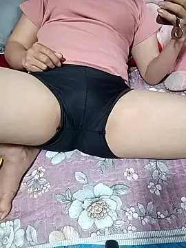   Merry   online show from 04-10-26, 05:23