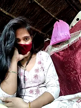 Snapshot of Pihu- chatting on 05-04-26, 02:18 Pihu- online show from 05-04-26, 02:18