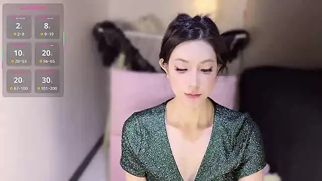 Snapshot of LILI7-LI chatting on 07-07-26, 12:35 LILI7-LI online show from 07-07-26, 12:35