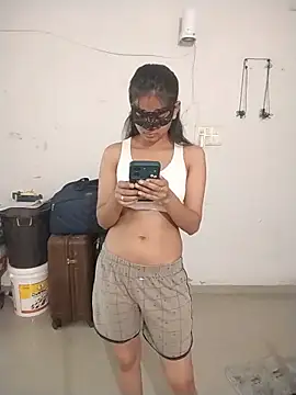 sexy couple liv online show from 05-10-26, 04:28