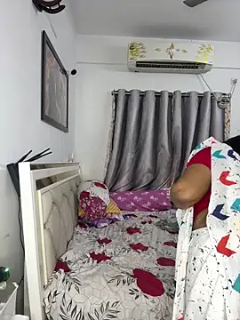 Snapshot of Sweet-Ellina chatting on 05-06-26, 06:30 Sweet-Ellina online show from 05-06-26, 06:30