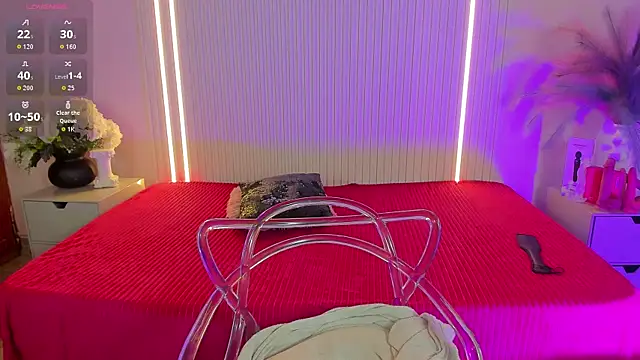 Snapshot of AliceHill8 chatting on 04-09-26, 03:50 AliceHill8 online show from 04-09-26, 03:50