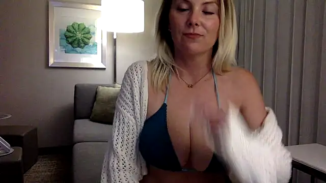 Natural DDD online show from 05-03-26, 04:18