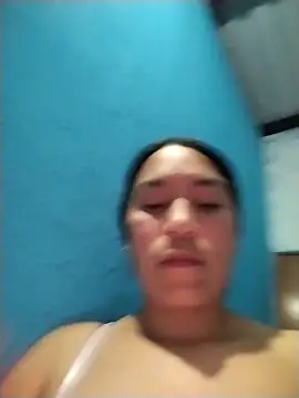 Snapshot of erikabella chatting on 05-08-26, 11:10 erikabella online show from 05-08-26, 11:10