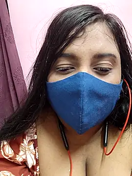 Snapshot of Tami-sonia chatting on 04-19-26, 06:54 Tami-sonia online show from 04-19-26, 06:54