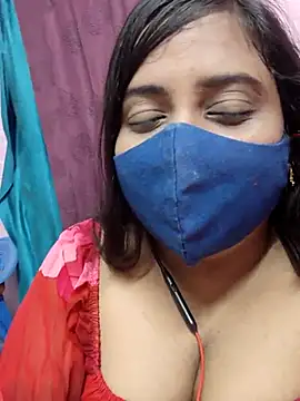 Snapshot of Tami-sonia chatting on 05-19-26, 03:29 Tami-sonia online show from 05-19-26, 03:29