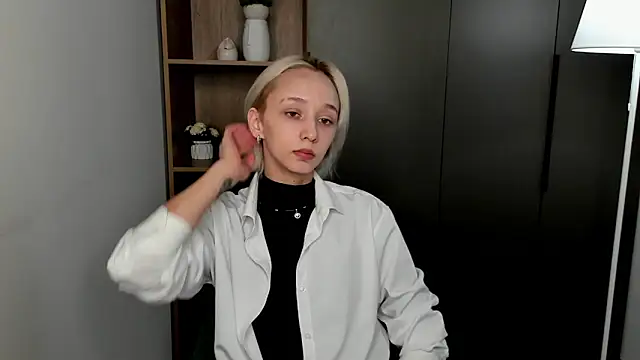 Snapshot of TeshaDurrell chatting on 03-31-26, 08:48 TeshaDurrell online show from 03-31-26, 08:48