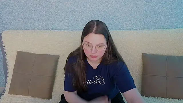SofiDreamm online show from 04-25-26, 02:25