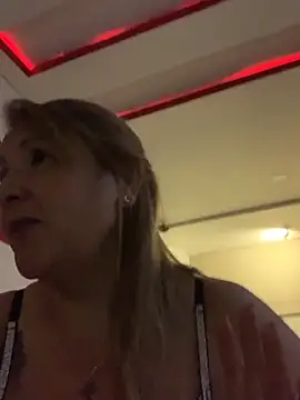 Snapshot of Ambar_Hoot chatting on 03-31-26, 04:35 Ambar Hoot online show from 03-31-26, 04:35