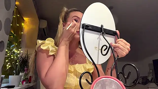 Annycute666 online show from 04-01-26, 03:53