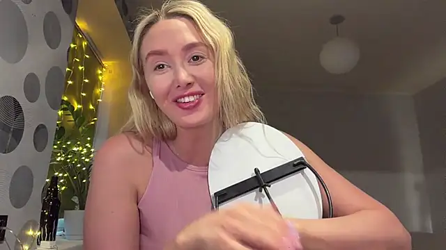 Annycute666 online show from 04-03-26, 03:43