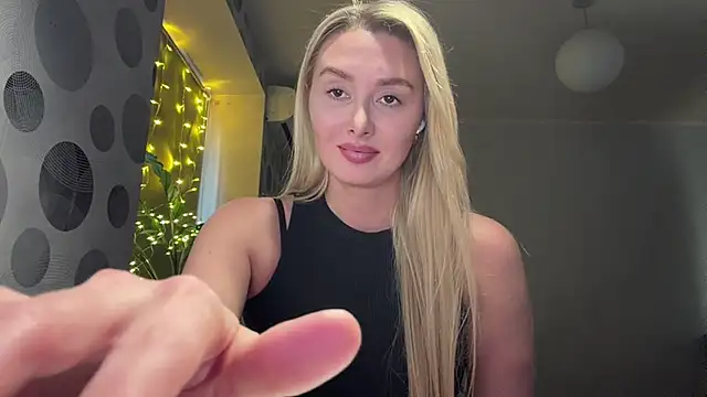 Annycute666 online show from 04-05-26, 03:20