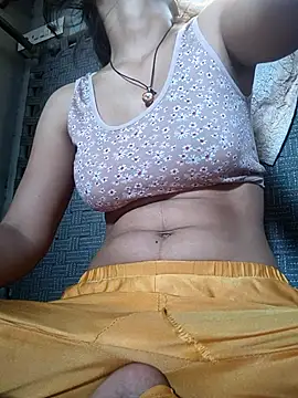 Snapshot of Palaksingh143 chatting on 06-13-26, 03:15 Palaksingh143 online show from 06-13-26, 03:15