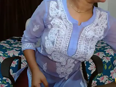 Snapshot of Piyu_x chatting on 06-11-26, 03:10 Piyu x online show from 06-11-26, 03:10