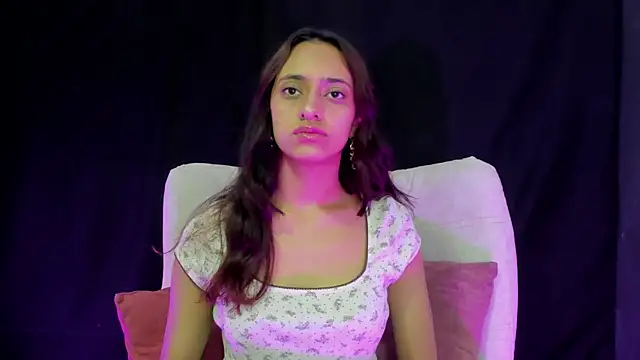 Charlotte Benette online show from 03-31-26, 12:49