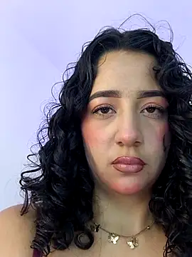 bella swwan  online show from 04-12-26, 01:49