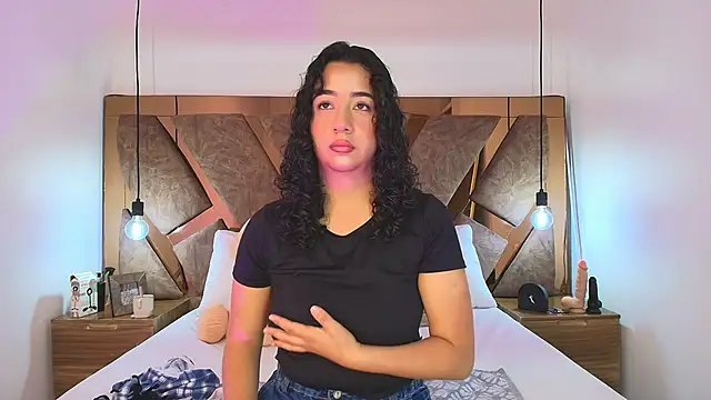 bella swwan  online show from 05-08-26, 04:56