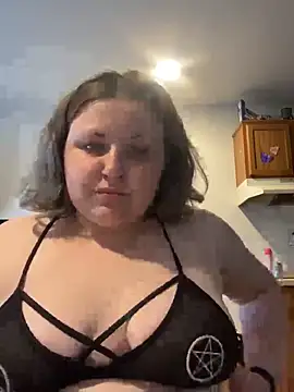 Snapshot of Void_inspace chatting on 03-31-26, 04:07 Void inspace online show from 03-31-26, 04:07