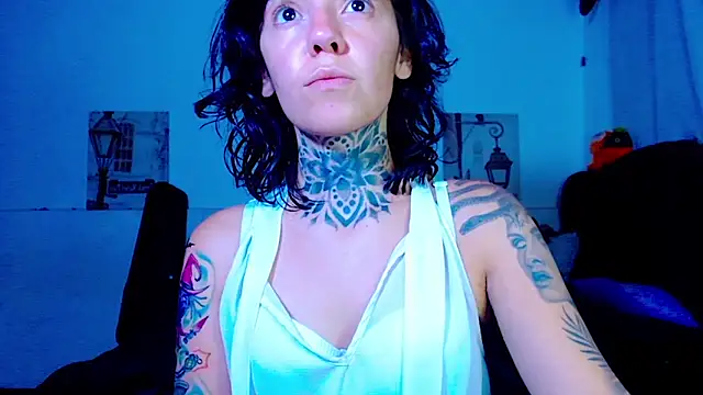 LannieGonzales online show from 05-09-26, 08:14
