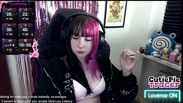 CutieTracer online show from 05-17-26, 07:54