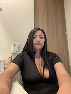 Snapshot of nicole_bunny21 chatting on 04-02-26, 03:04 nicole bunny21 online show from 04-02-26, 03:04